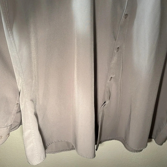 Shaquille O'Neal XLG Big and Tall Mens Big Fit Cooling Long Sleeve Dress Shirt - Picture 2 of 6